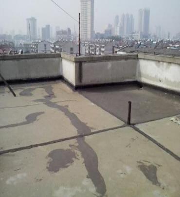 峨眉山漏水维修 楼顶漏水是什么原因，楼顶漏水维修方法是什么?